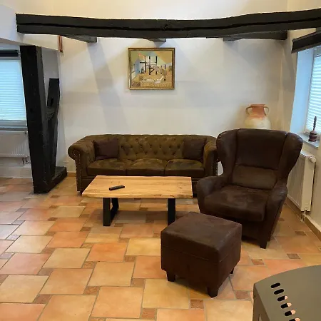 Dornroeschen Willa *